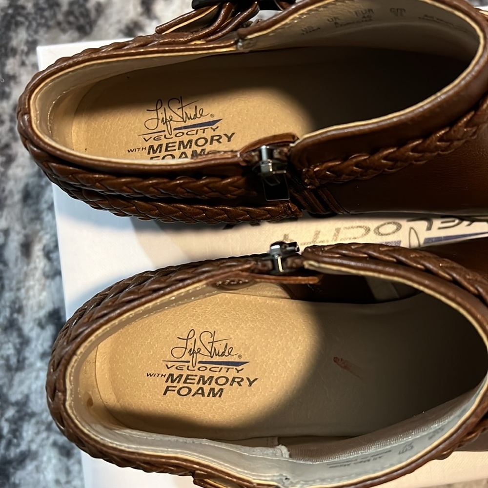 New Life Stride Velocity With Memory Foam Boots - image 4